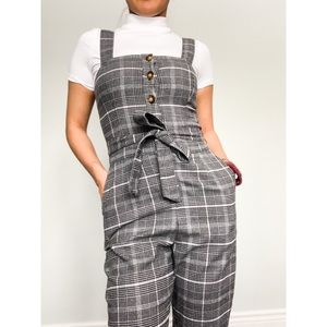 Hollister Plaid Overalls & Crop Top